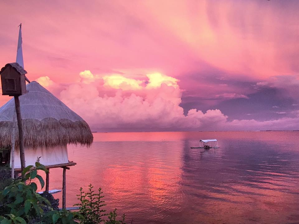 Birdland Beach Club Bolinao Exteriör bild