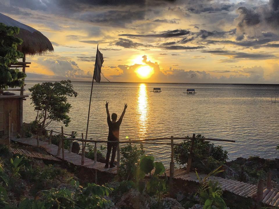 Birdland Beach Club Bolinao Exteriör bild