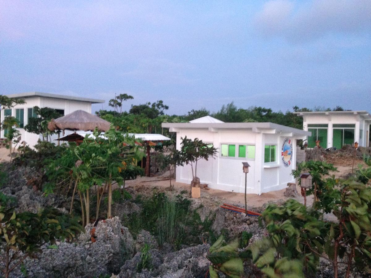Birdland Beach Club Bolinao Exteriör bild