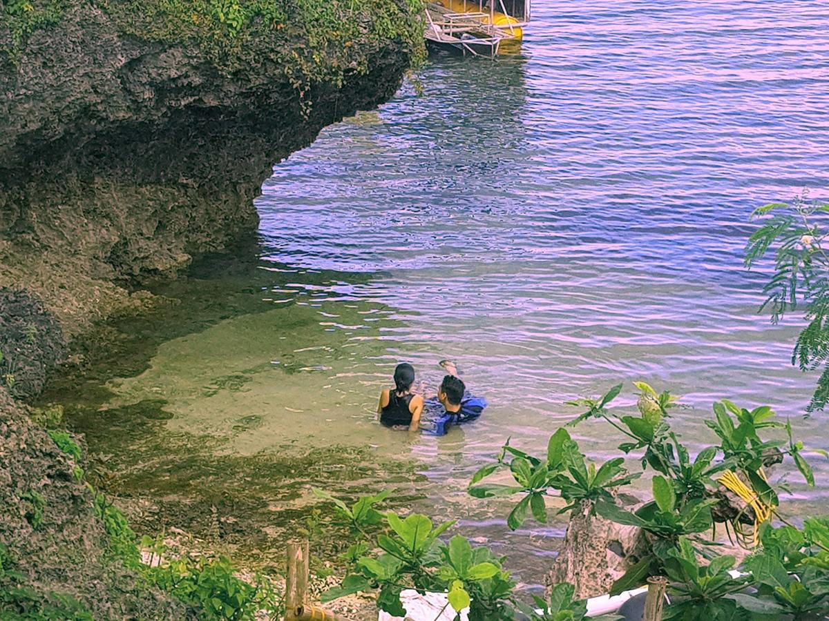 Birdland Beach Club Bolinao Exteriör bild